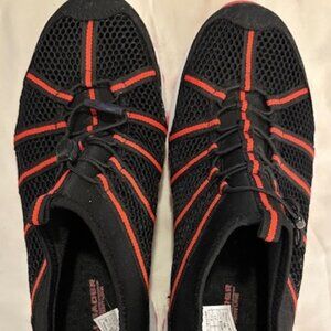 NWOT ALEADER Men's Water Hiking Shoes, Black/Red, Quick Dry Wading Sneakers 9.5M